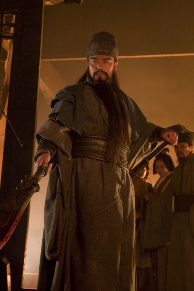 关二爷雕像眼睛为什么要闭,关二爷雕像是睁眼好还是闭眼好