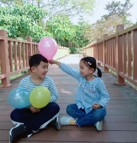 孩子18周岁生日父母怎样做,10岁孩子过生日请小朋友如何过