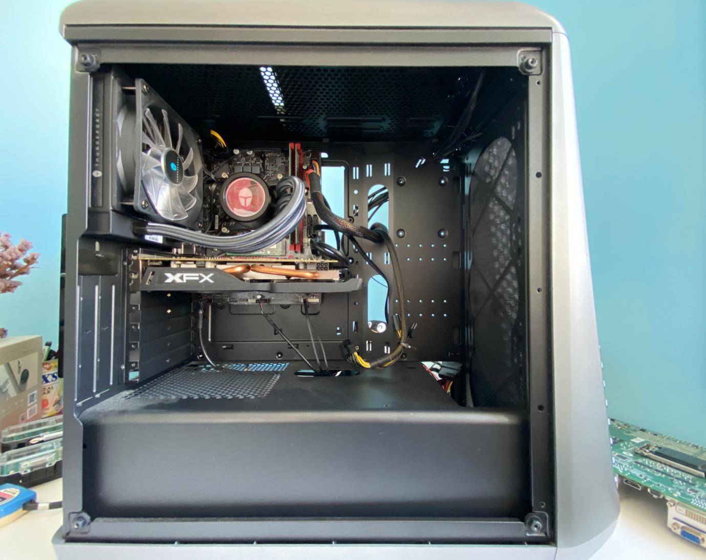 电脑系统是装在主板还是cpu上,电脑换了cpu和主板要重新装系统吗