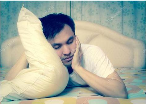 不同薪资的男生睡前在想什么,不同工资的男生睡前在想啥