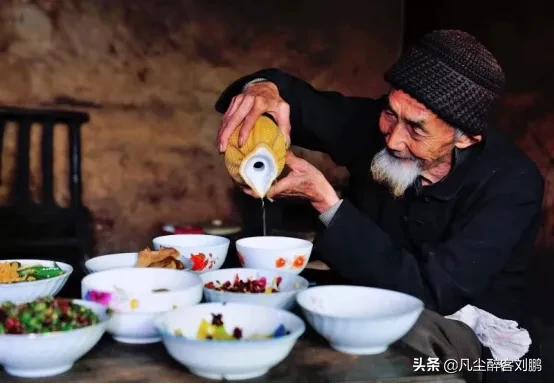 @湘西州人,|湘酒记忆|一座城·一瓶酒|