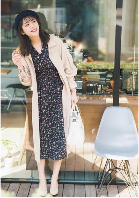 一条花裙怎么开启浪漫春天,用一条花裙子开启浪漫春天