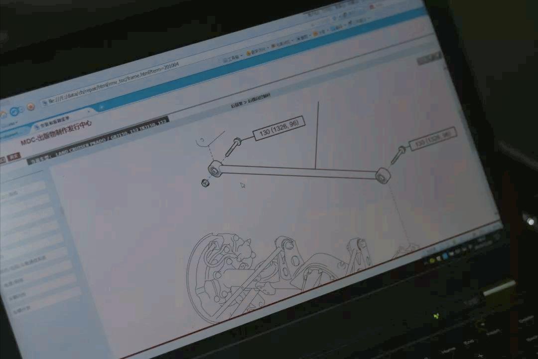 怪兽修车:翻新“残损不堪”的二手霸道LC150,满血复活变新车
