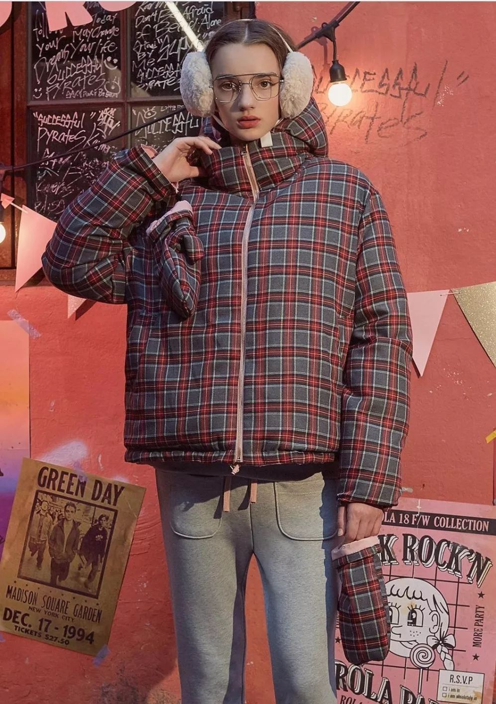 闊╁墽濂充富绌挎惌鍝佺墝,闊╁墽濂宠绌挎惌鍝佺墝