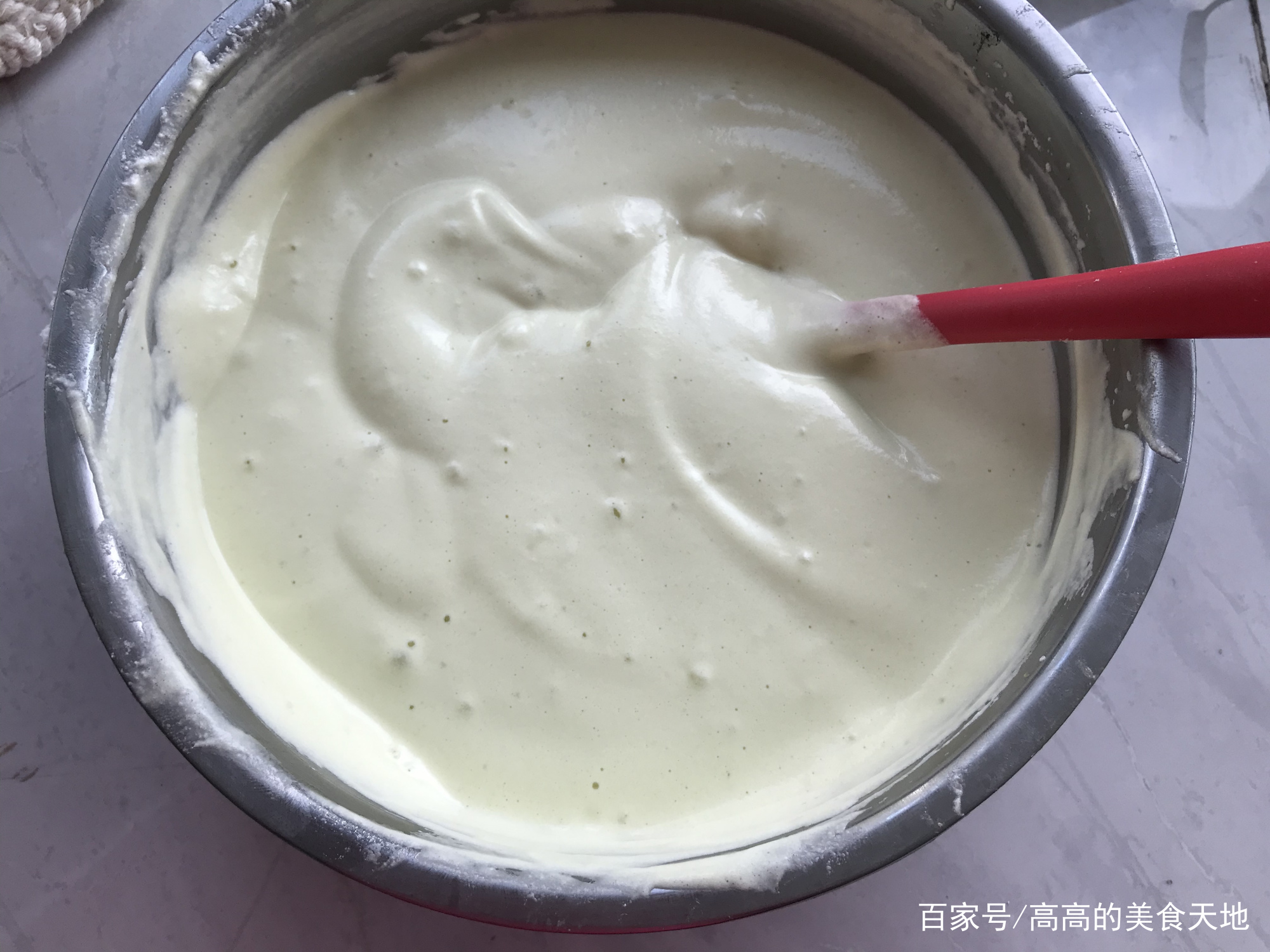 非常细腻绵软的超级简单蛋糕做法,不需要蛋糕粉的松软蛋糕怎么做