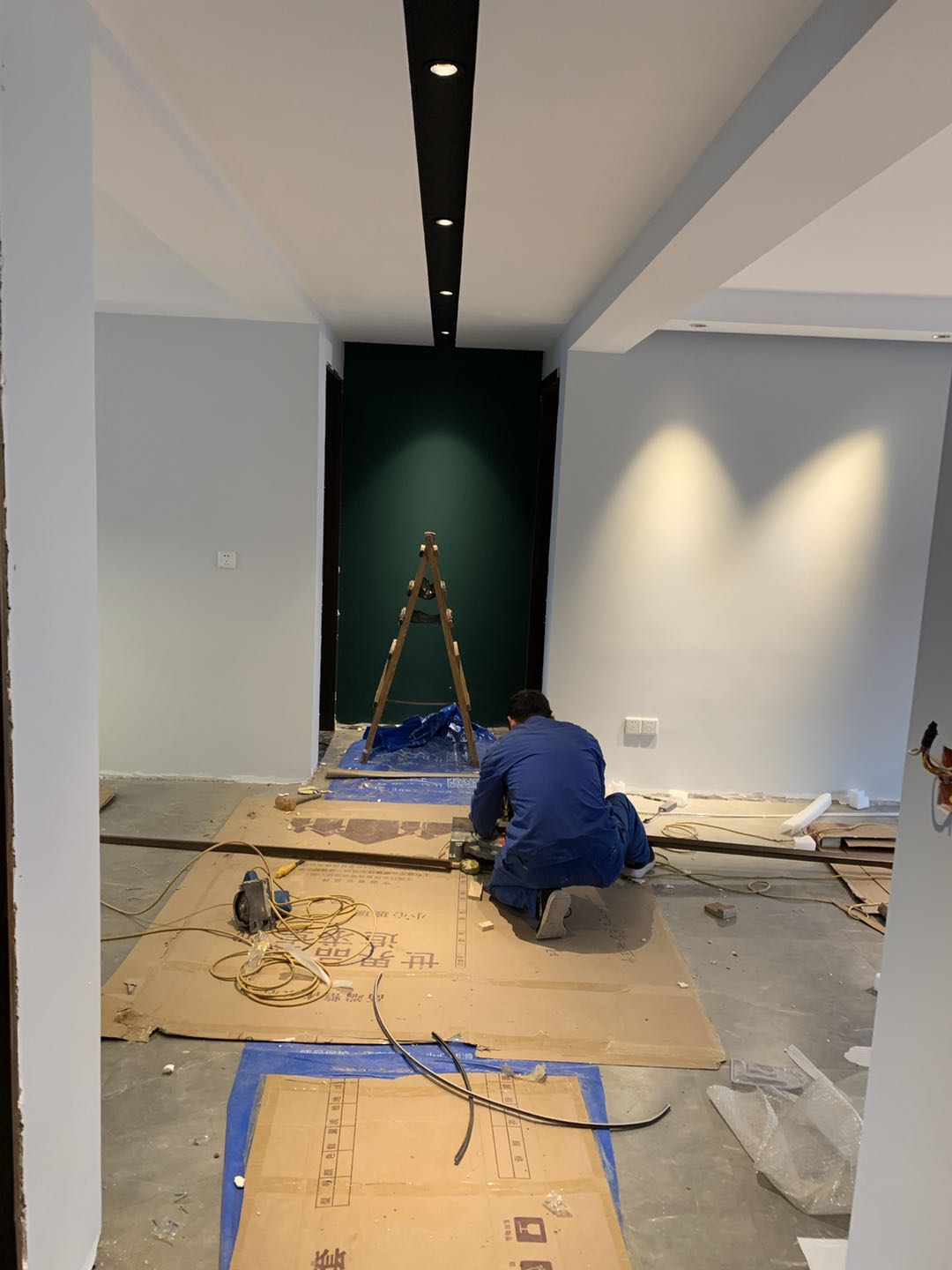 家里射灯选什么颜色灯光,无主灯射灯太刺眼