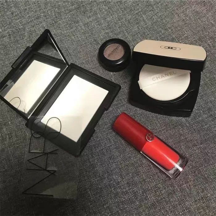 鉴别|NARS散粉真是让人大跌眼镜！像糊了好厚一层粉？