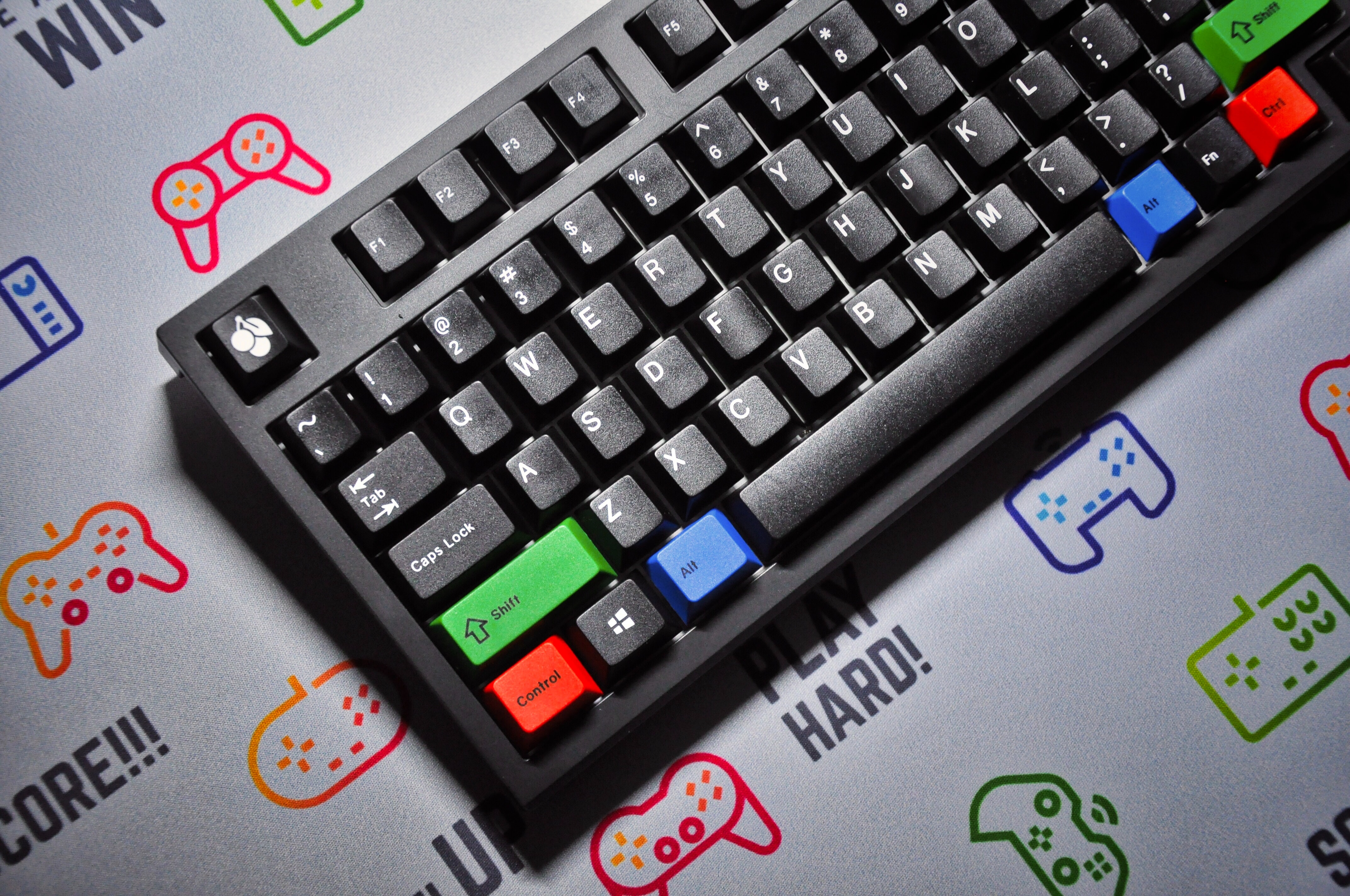 影响键盘声音的因素,怎么知道机械键盘的手感