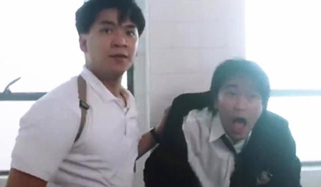 演员黄一飞罕见露面,黄一飞金像奖现场