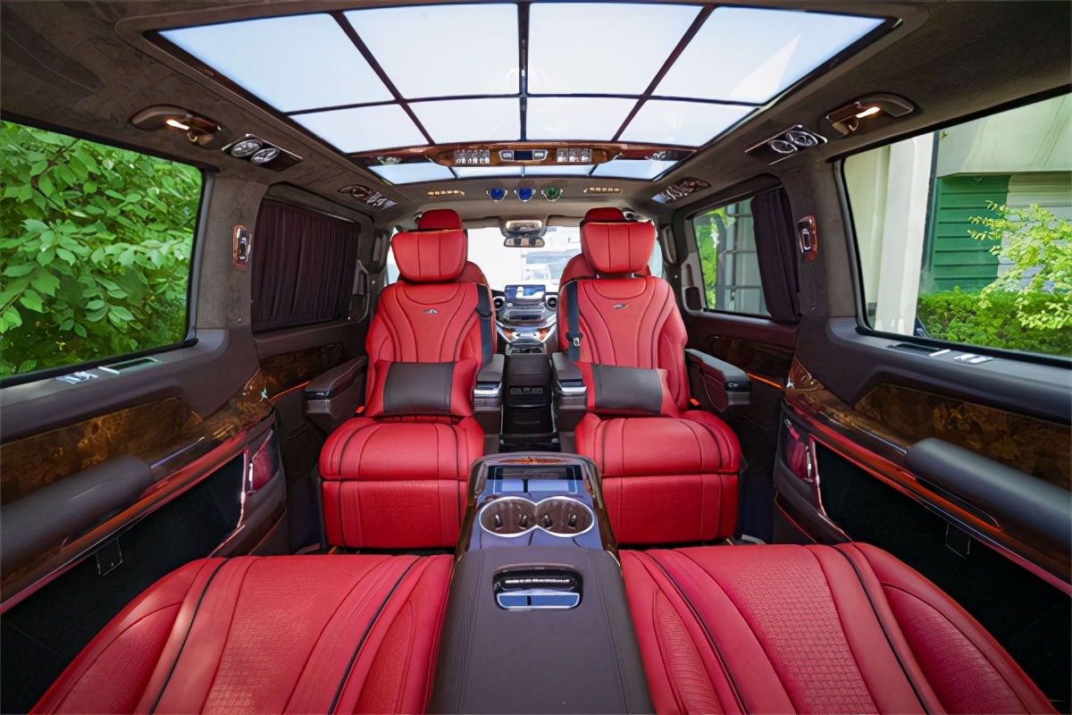 广州奔驰v260商务车七座四驱报价,奔驰v260l商务车4座报价多少钱