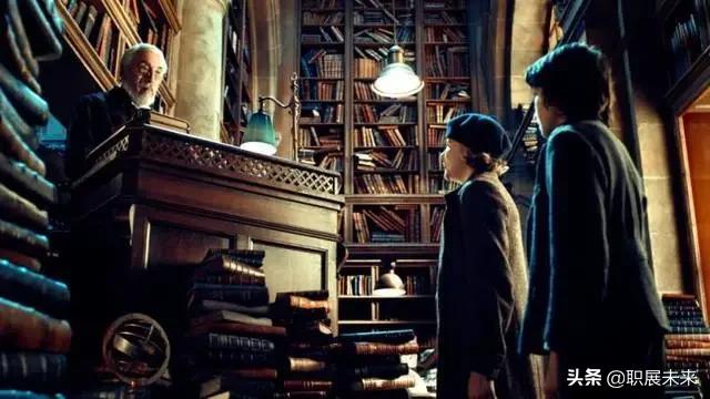 隐秘的角落色彩解析,隐秘的角落16个细思极恐的细节