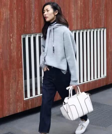 刘雯大包包推荐,刘雯同款豹纹包包