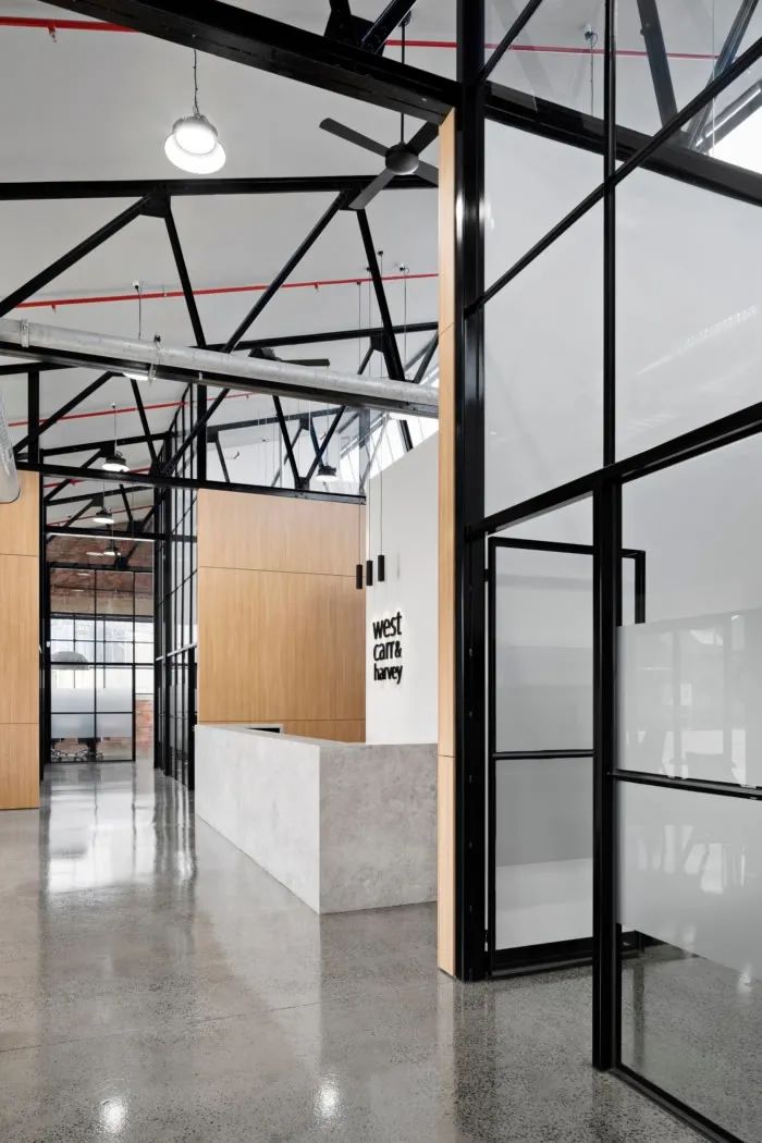 个性化高端办公空间设计200平方米,新型商业办公空间设计表现方法