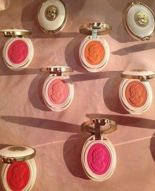 花了几百买了一支口红,花好几百买口红值得吗