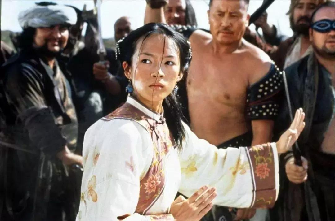 章子怡获影后忆旧伤哽咽,章子怡低潮逆袭