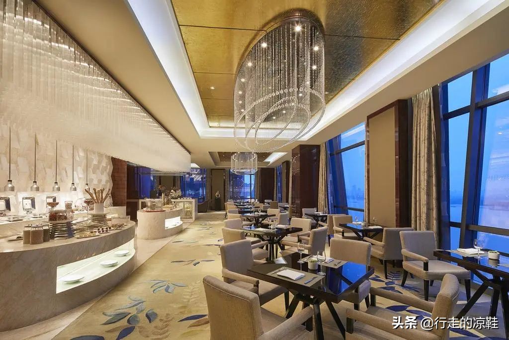 万达酒店是连锁的不,万达酒店为什么出售