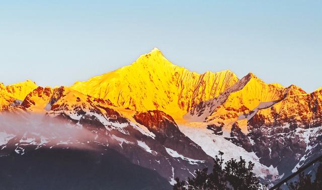 卡瓦格博神山奇观,卡瓦格博神秘宫殿