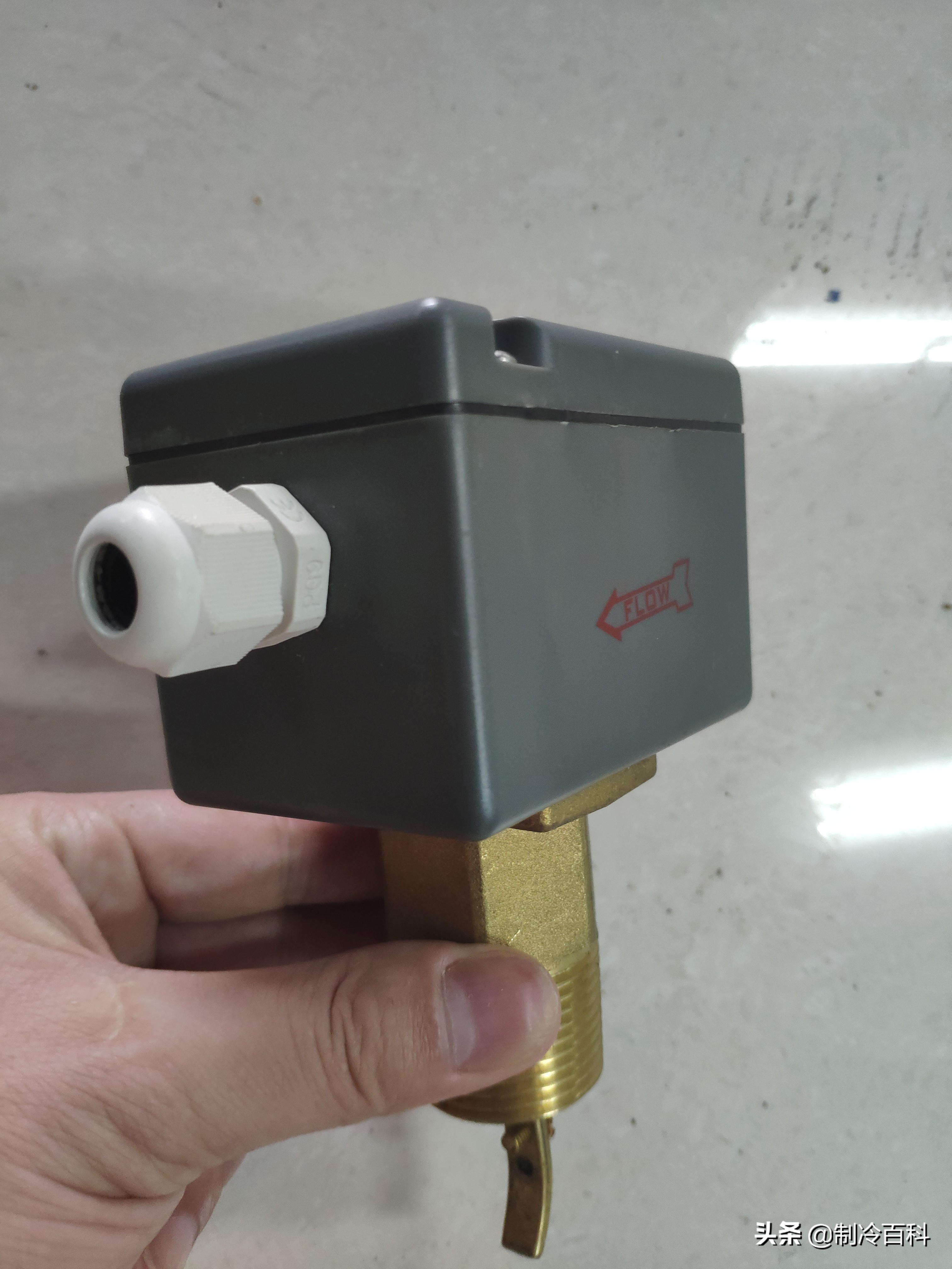 空调水流量开关安装示意图,空调流量开关安装视频