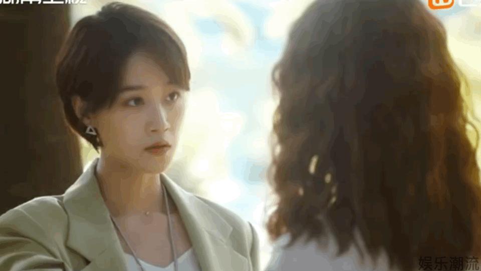 婆婆送的老翡翠手镯,婆婆送百年翡翠手镯