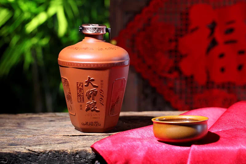 绍兴酒女儿红文化,绍兴女儿红酿酒有限公司的酱酒