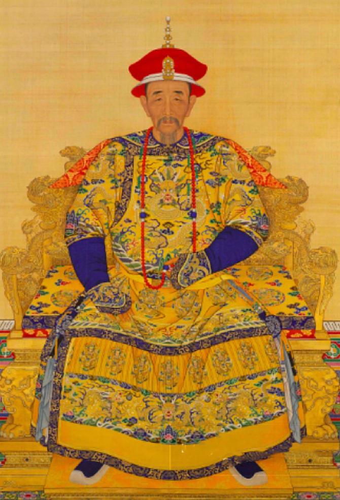 宴会上，国宝九龙杯失窃，周恩来只用一招，让外宾主动上交