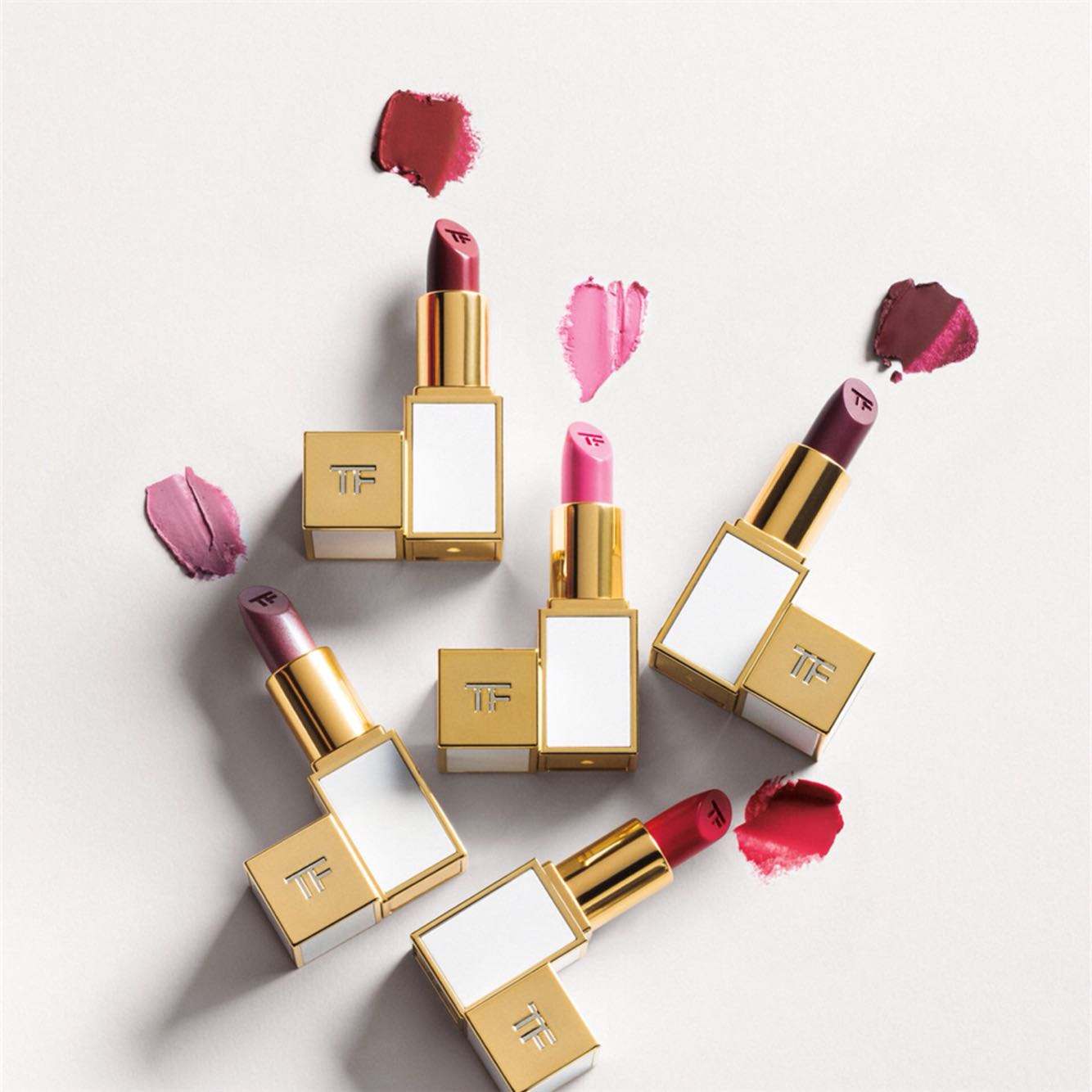 汤姆福特口红什么颜色显白 (汤姆福特粗管哑光24号口红试色)