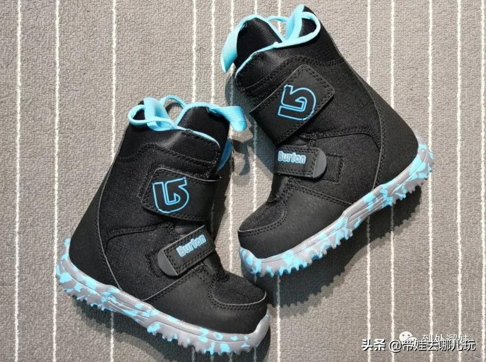 带孩子滑雪买装备,儿童滑雪新手必买装备清单