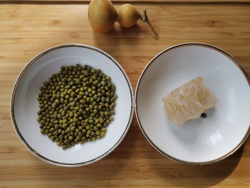 自制清凉解暑的汤喝,清凉解暑绿豆汤的做法抖音