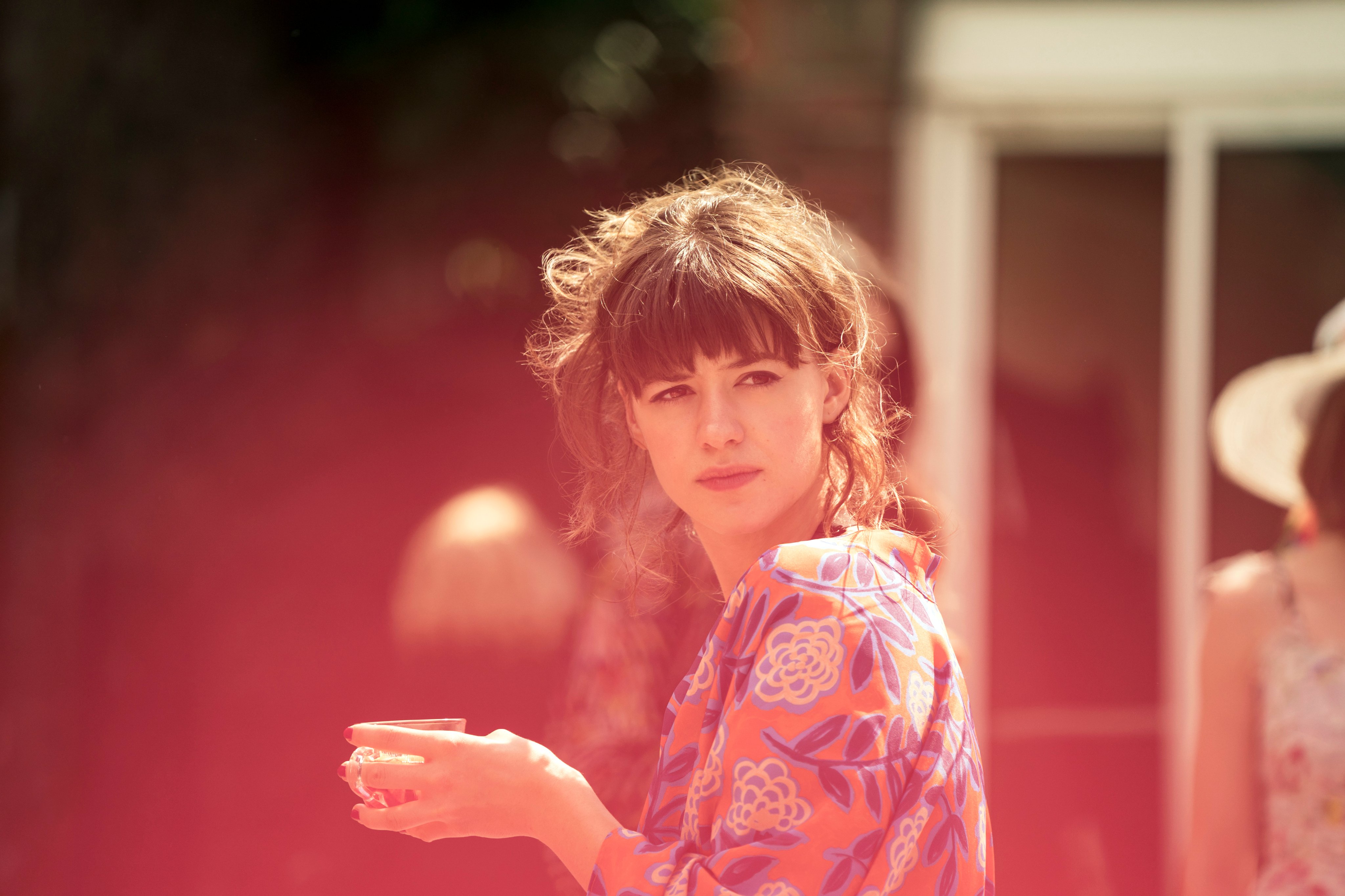 走过多少路才能遇到对的人,走过多少路才能成为真正的男人