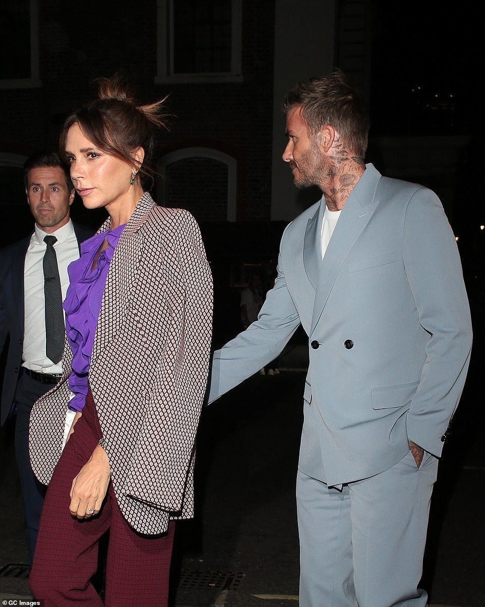 小贝全家助阵贝嫂,小贝二儿子罗密欧首秀