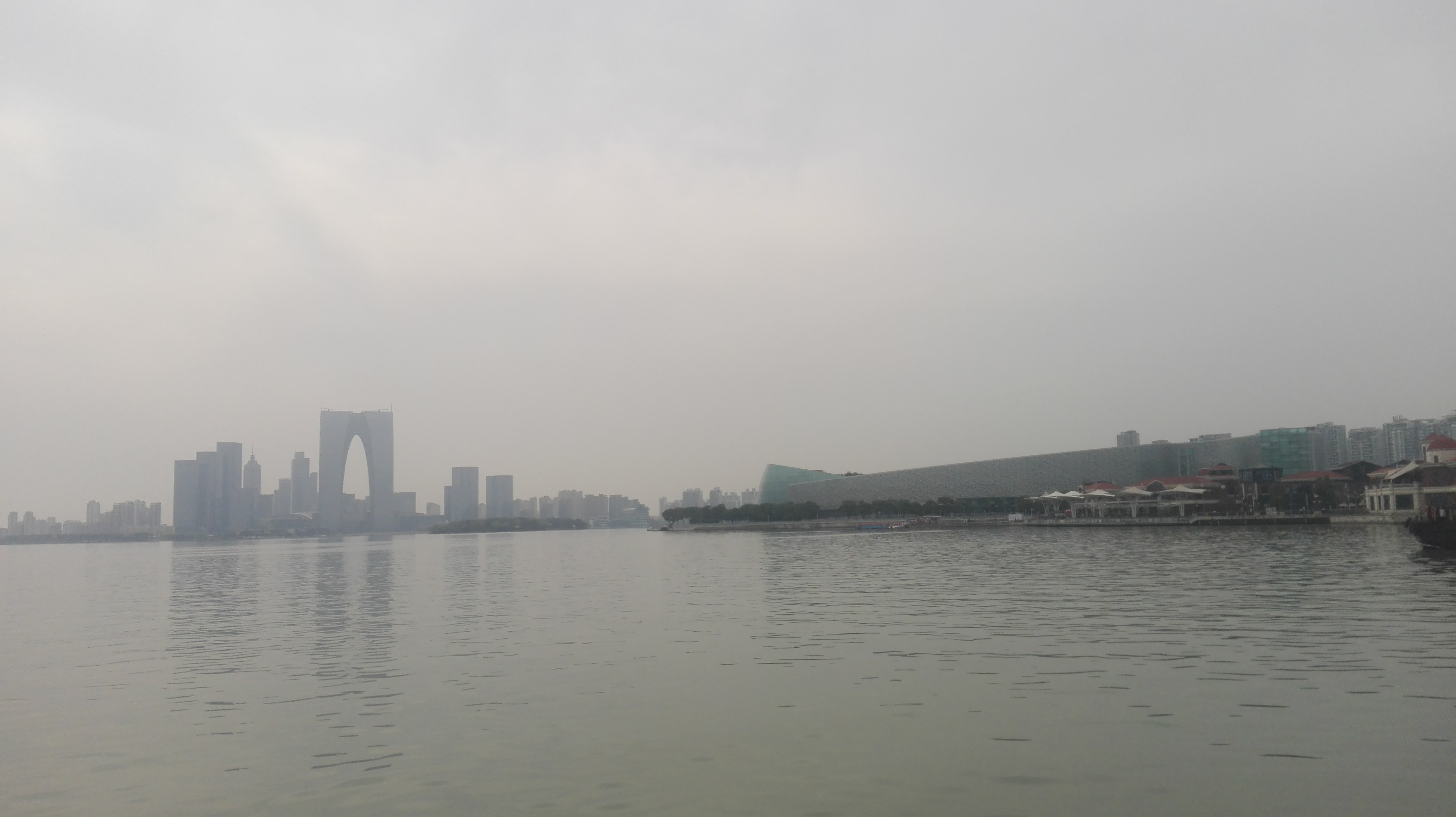 夜游苏州古城领略江南美食,苏州夜游古运河上吃饭