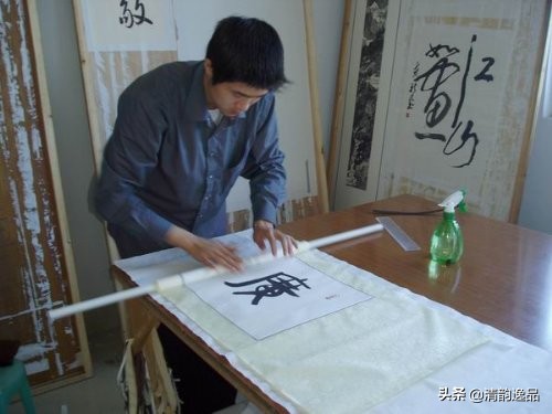 字画木框手工装裱全过程,字画装裱浆糊制作全过程视频