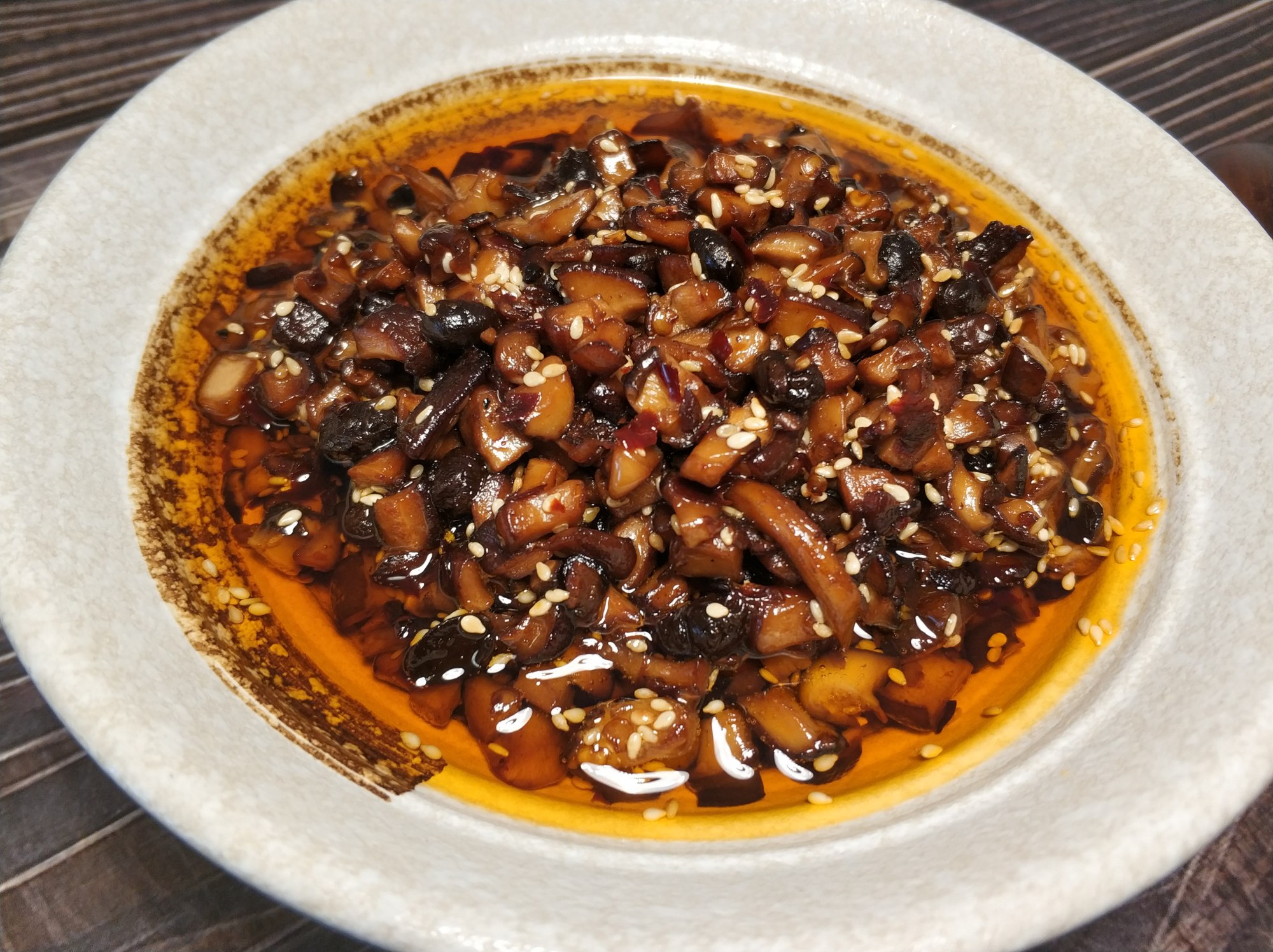 香菇酱最正宗的做法,正宗美味香菇酱做法