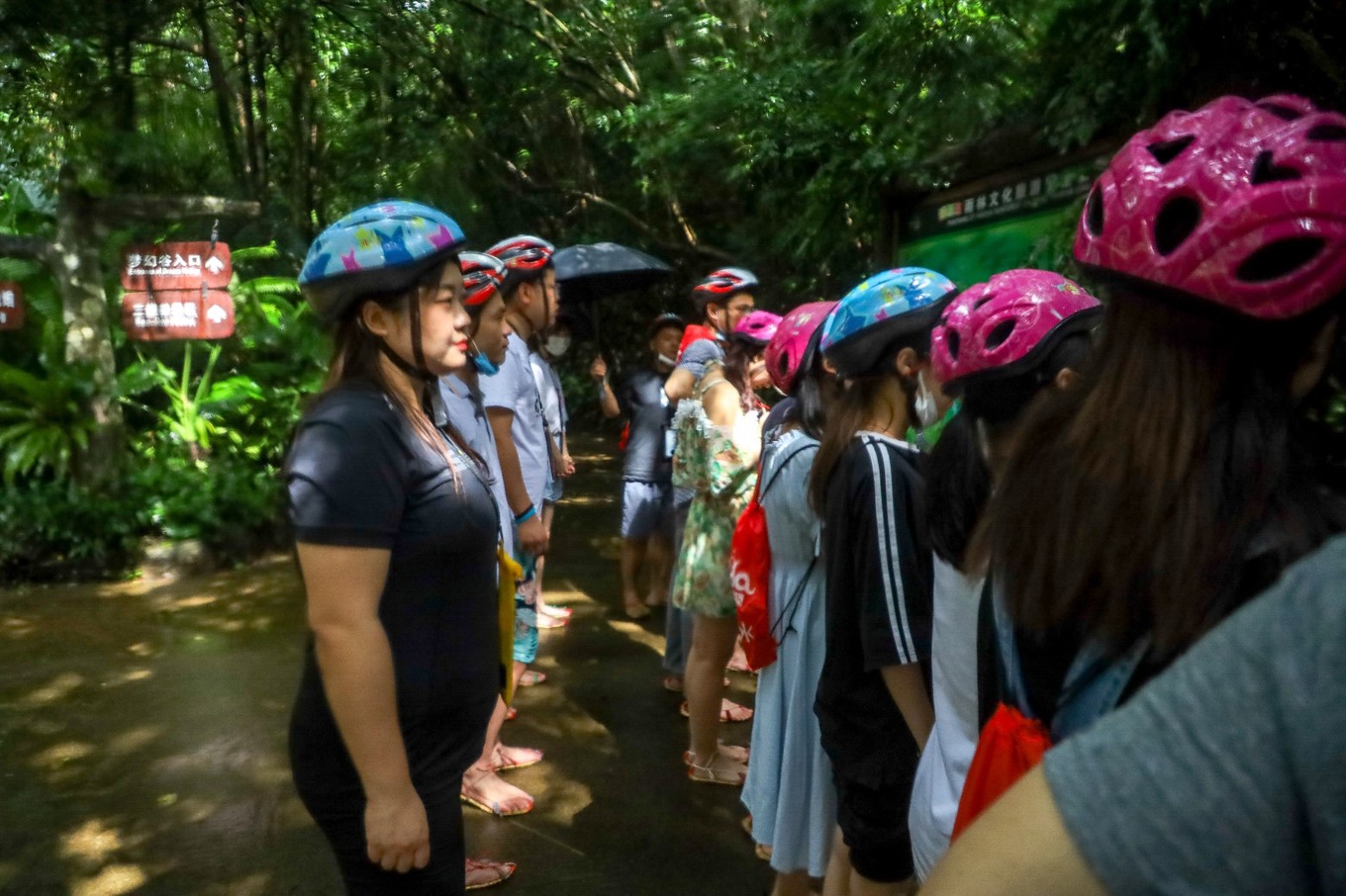 呀诺达雨林探险是什么,三亚呀诺达雨林正规吗