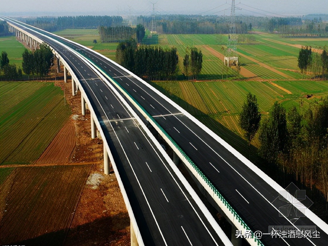 施工总承包一级或以上资质,全国首批建筑施工总承包特级企业