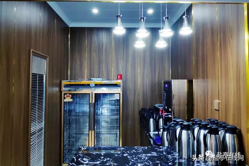 盐亭这家5D影院式养生休闲会所刚开业！就被爆出神操作