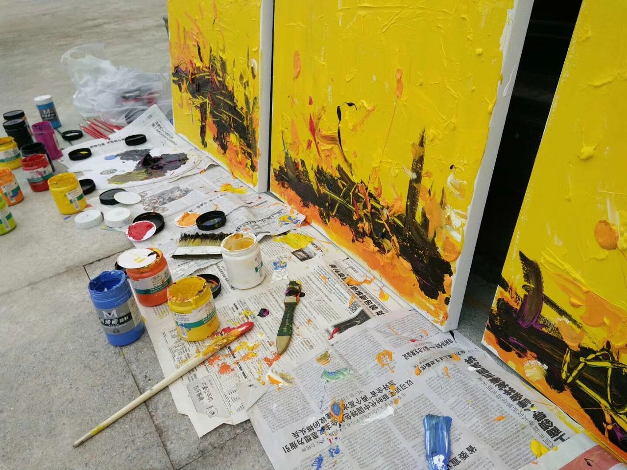 街边艺术涂料店铺展示,文化墙最好的颜色