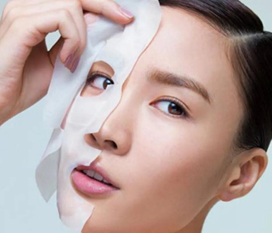 用化妆品一星期过敏,抹化妆品过敏怎么办