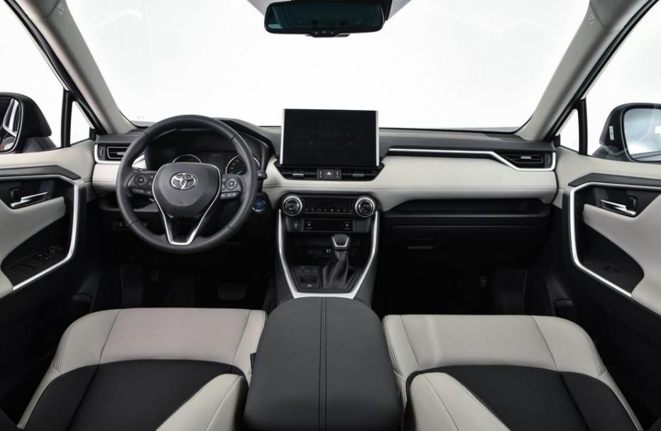 混动皓影和混动威兰达哪个省油,丰田锋兰达和现代威飒哪个省油