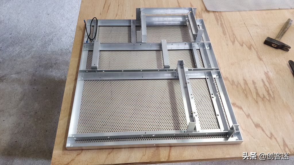 自己动手做一个节省空间的电脑桌,自制内藏电脑桌最全教程