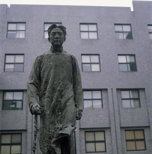 央美最牛教授,中国顶级的美术院校