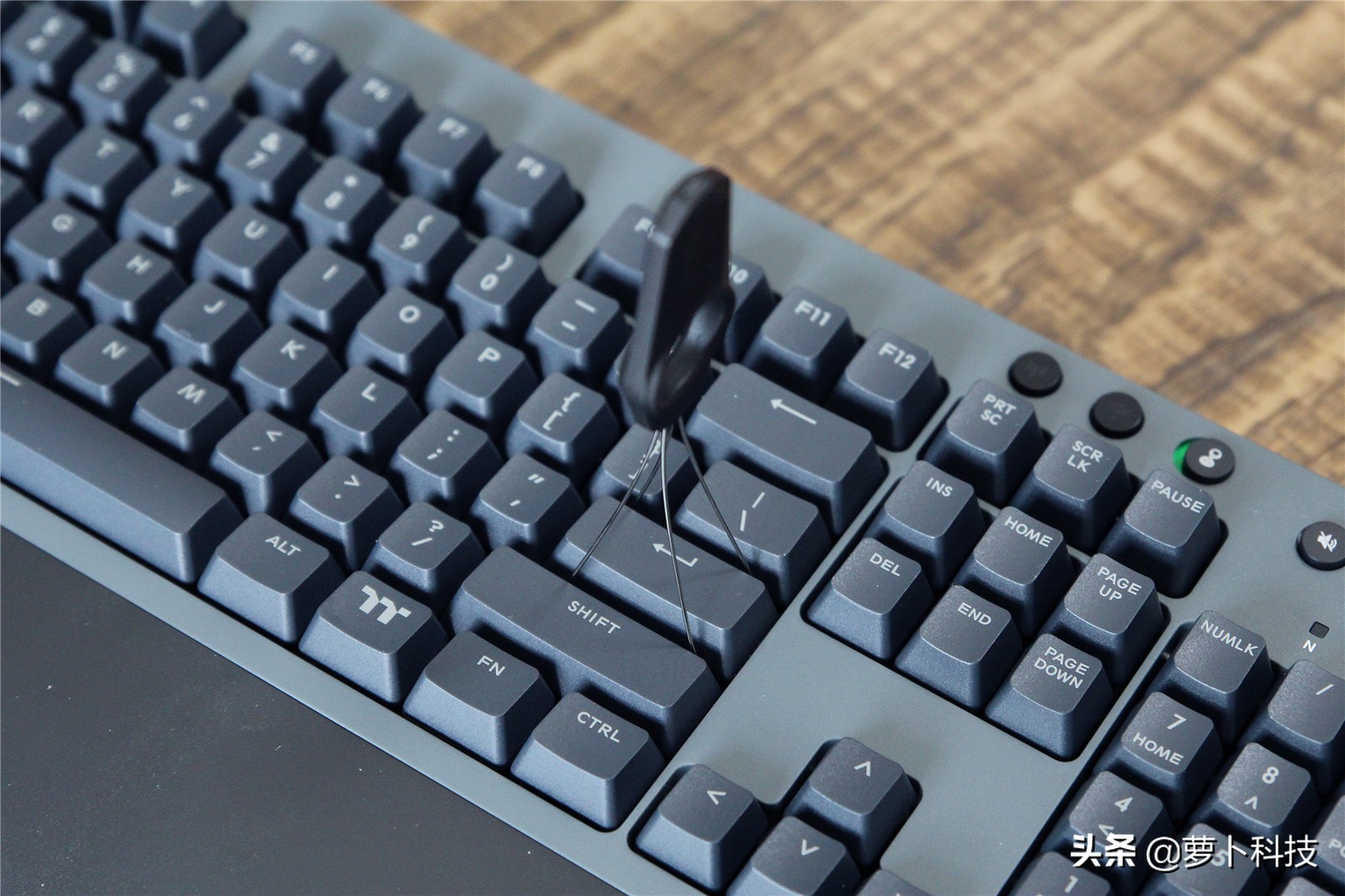 pc平板手机协同办公,平板适合的三模键盘