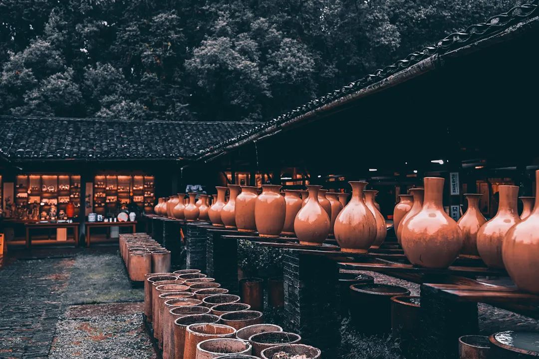 景德镇传统体验陶艺的地方,瓷都陶艺街集市