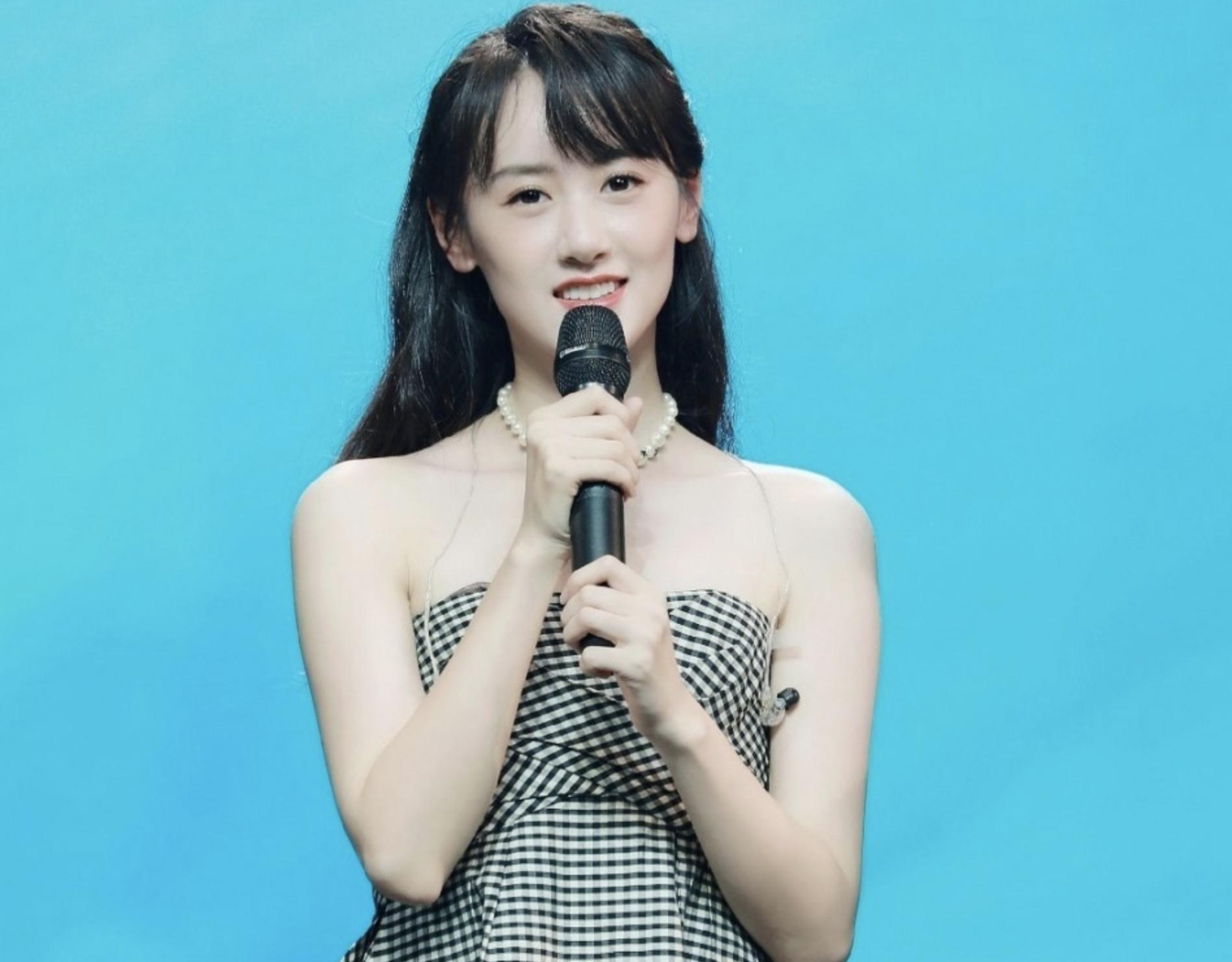 琉璃收官云歌会成毅袁冰妍,袁冰妍成毅琉璃收官云歌会背景