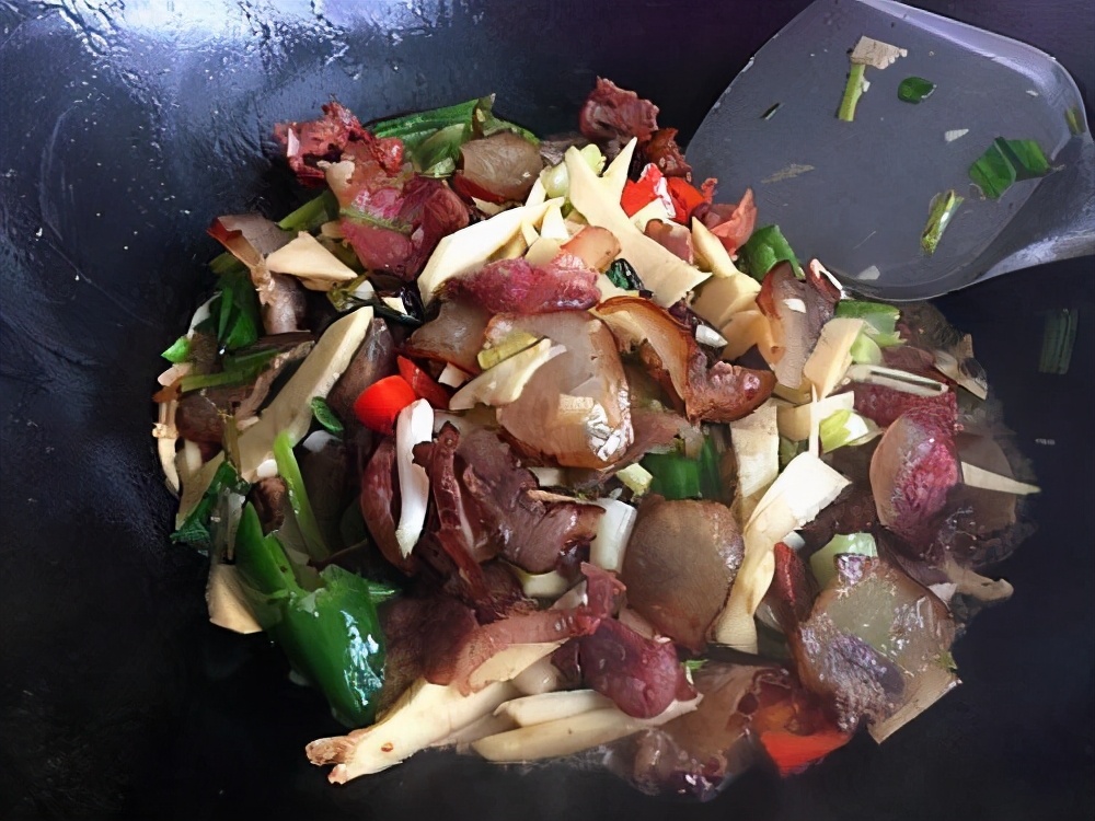 冬笋太老不好吃?菜贩子:学会“这2招”,挑出来的冬笋又鲜又嫩