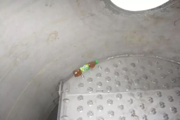 精馏塔底部,精馏塔都有什么