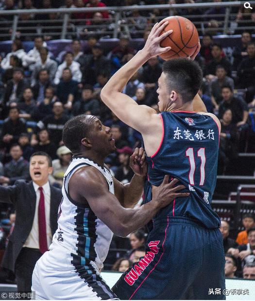 辽宁与郭士强广州四次交锋,辽宁vs广厦哈德森郭士强被罚下