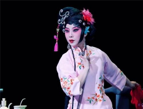 古装剧发型怎么梳的,古装剧扎头发技巧