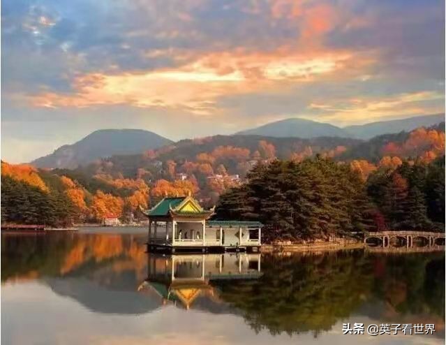 庐山三如琴湖,不识庐山真面目