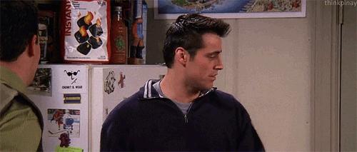 Imalittleshy不能翻译成我有点害羞!不然就闹笑话了!